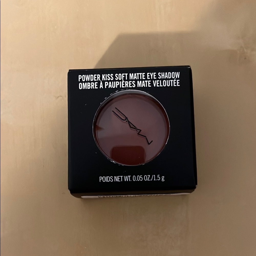 Devoted to Chili - MAC Cosmetics Powder Kiss Soft Matte Eye Shadow